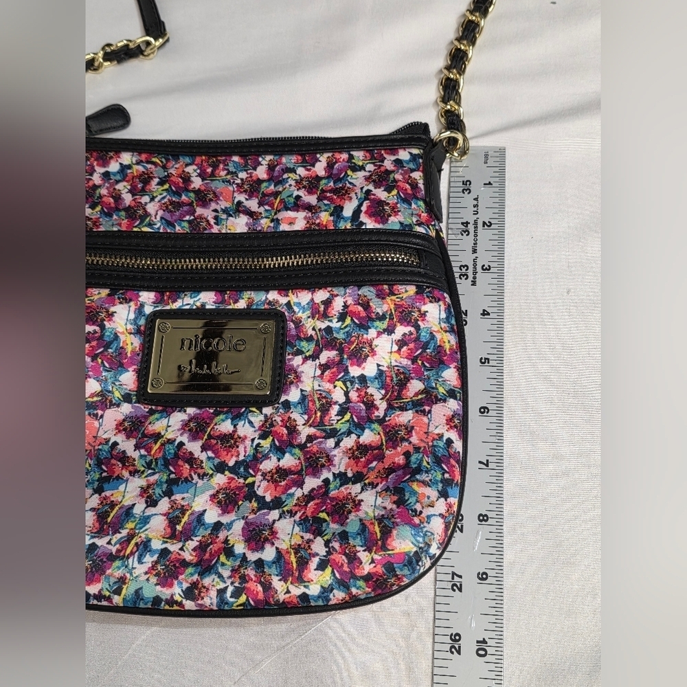 Nicole By Nicole Miller Pansy Multicolor Crossbody Bag With Goldtone Hardware - Picture 8 of 13